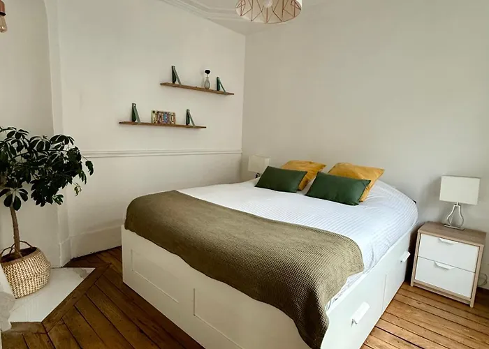 Center Of - Gare Est / Nord * Paris